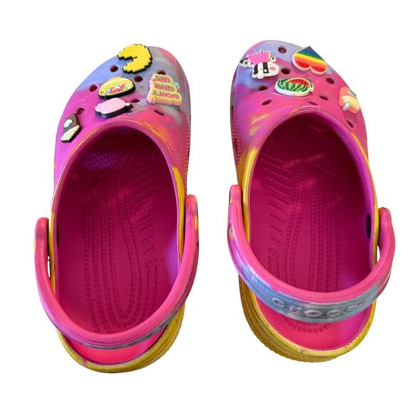 Crocs Tie Dye Multicolor Clogs With 8 Shoe Charms Size 4 - Picture 4 of 8